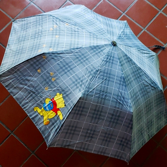 DISNEY Winnie The Pooh Collapsible Umbrella with Sleeve - EVC - Picture 1 of 12